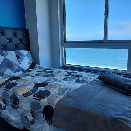Sea Views At High Tide 1803 Apartment Amanzimtoti Luaran gambar