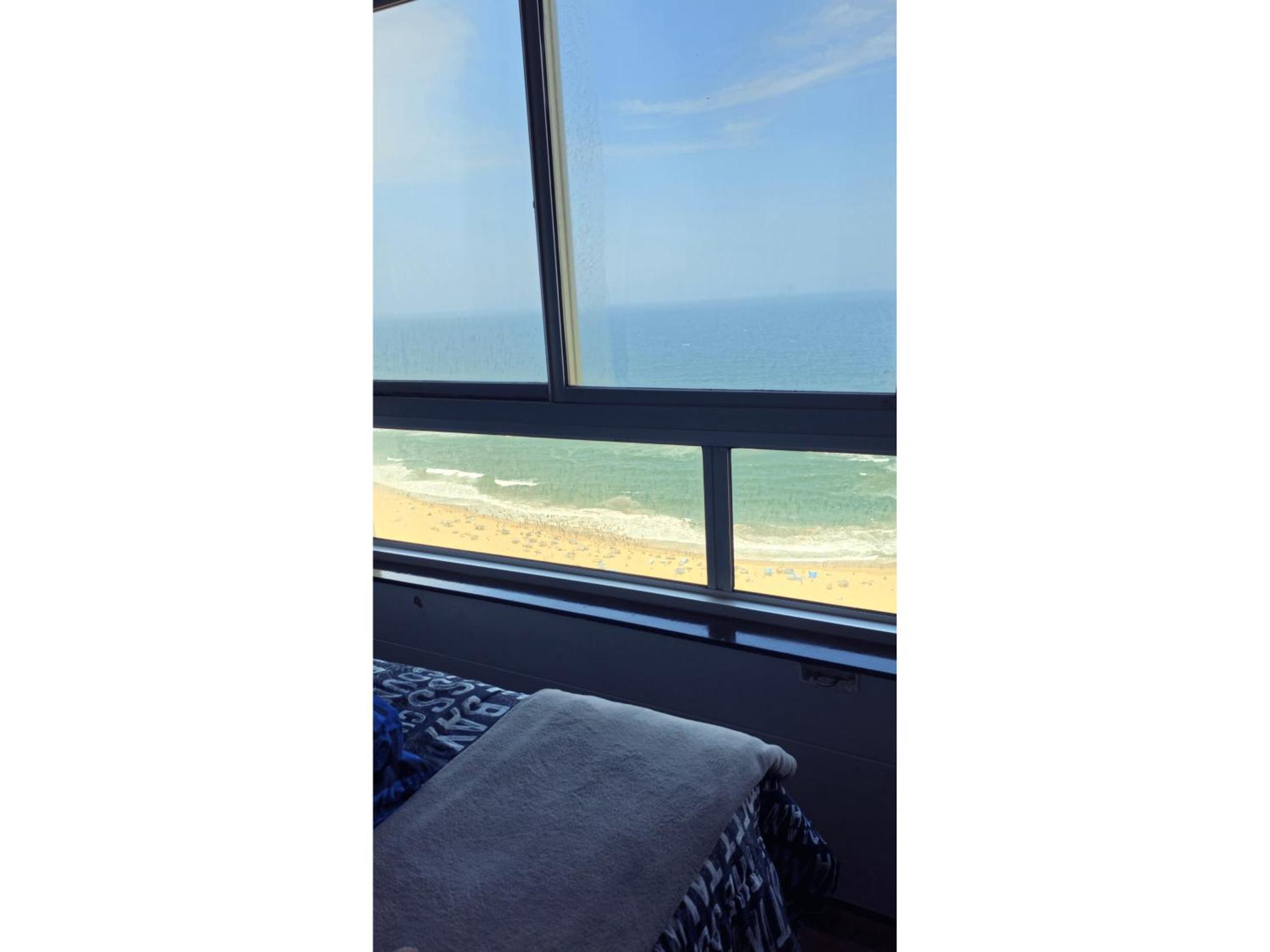 Sea Views At High Tide 1803 Apartment Amanzimtoti Luaran gambar